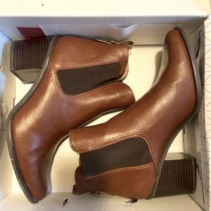 Call it spring Chelsea booties
